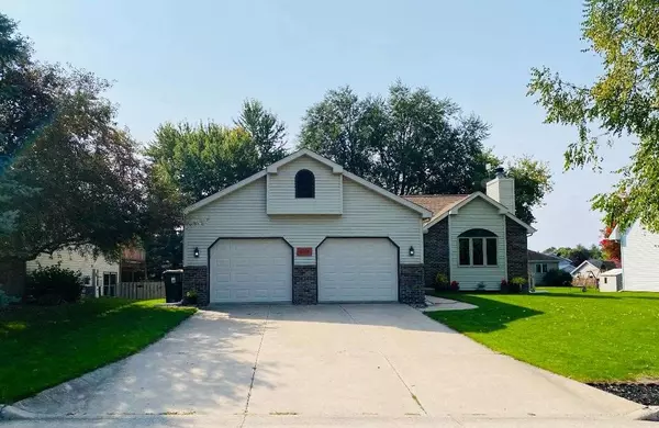 1751 Rustic Dr, Sun Prairie, WI 53590