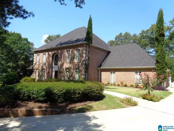 2580 DOLLY RIDGE RD, Vestavia Hills, AL 35243