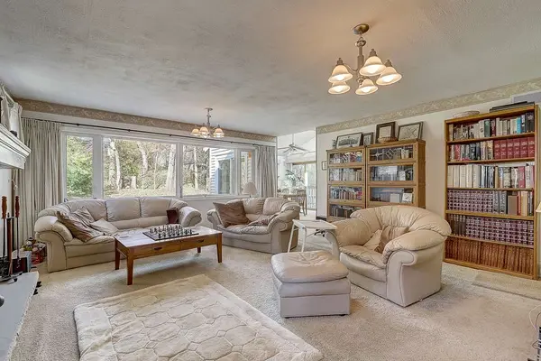 3714 Zwerg Dr, Madison, WI 53705