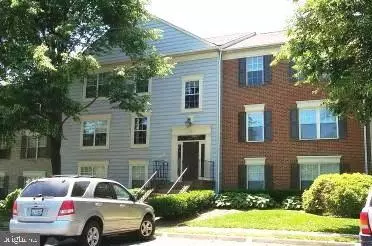 Falls Church, VA 22042,7751 INVERSHAM DR #220