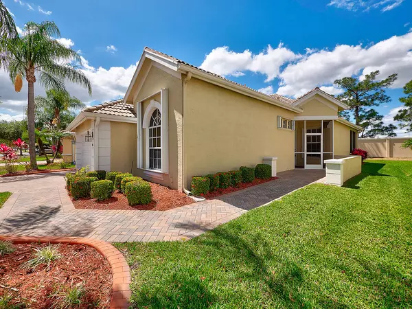 Port Saint Lucie, FL 34986,856 SW Munjack CIR