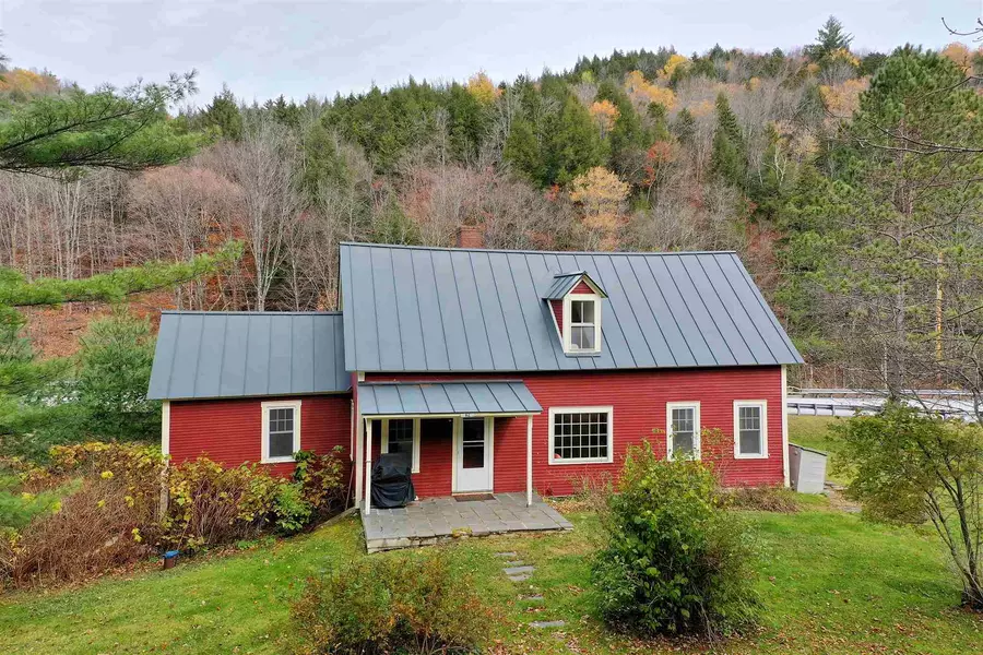 62 Standish RD, Bridgewater, VT 05035