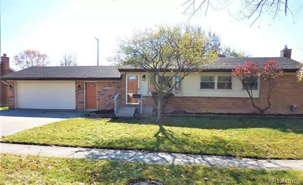 23346 LINNE ST, Clinton Twp, MI 48035