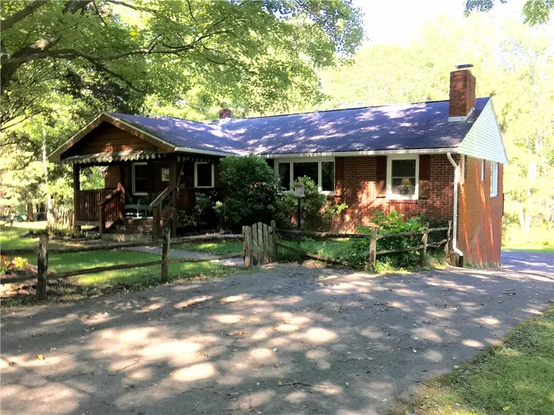 582 Weaver Mill Rd., Rector, PA 15677