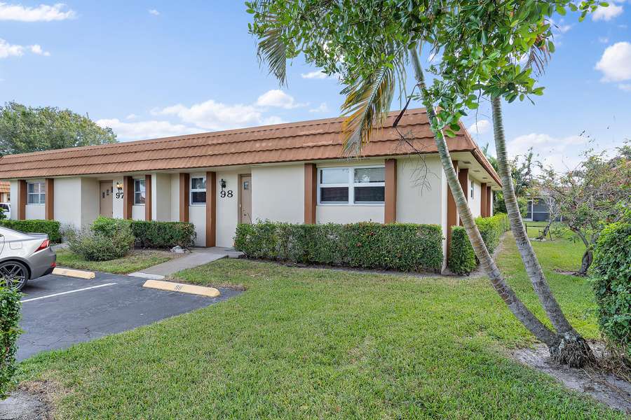 5780 W Fernley DR 98, West Palm Beach, FL 33415