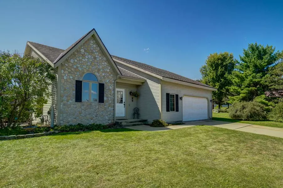 4499 Prairie Pl, Deforest, WI 53532