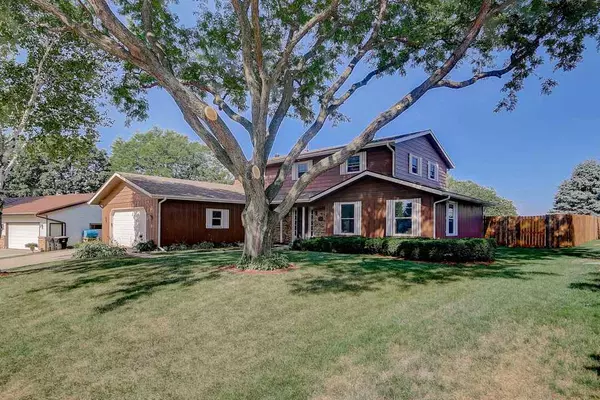 712 Cumberland Ct, Deforest, WI 53532