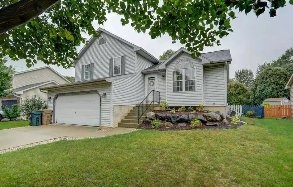 1805 Grafton Rd, Madison, WI 53716