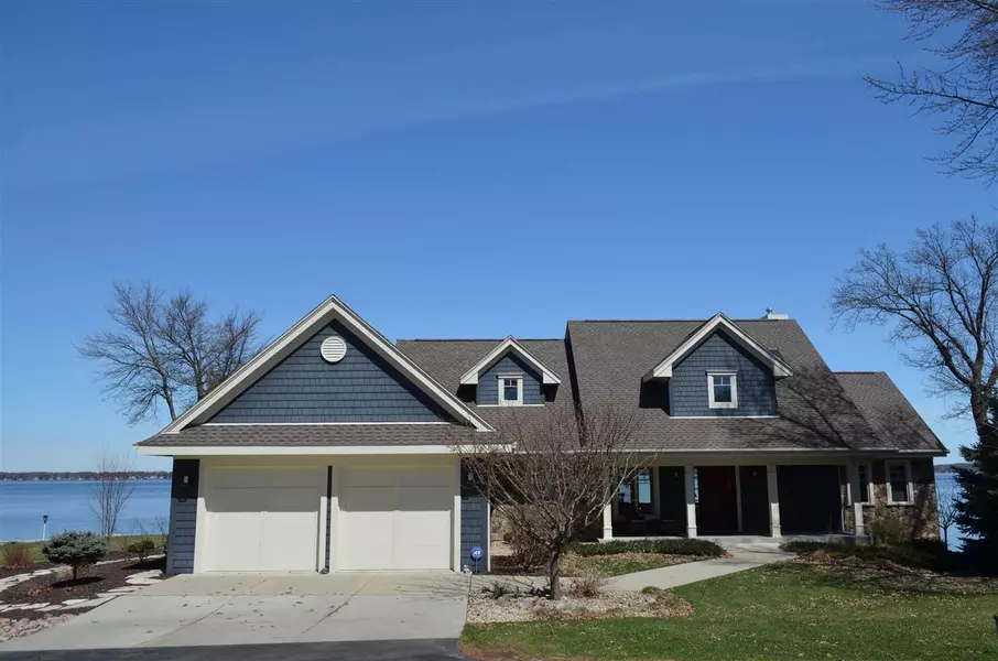 1946 Quam Point Rd, Stoughton, WI 53589