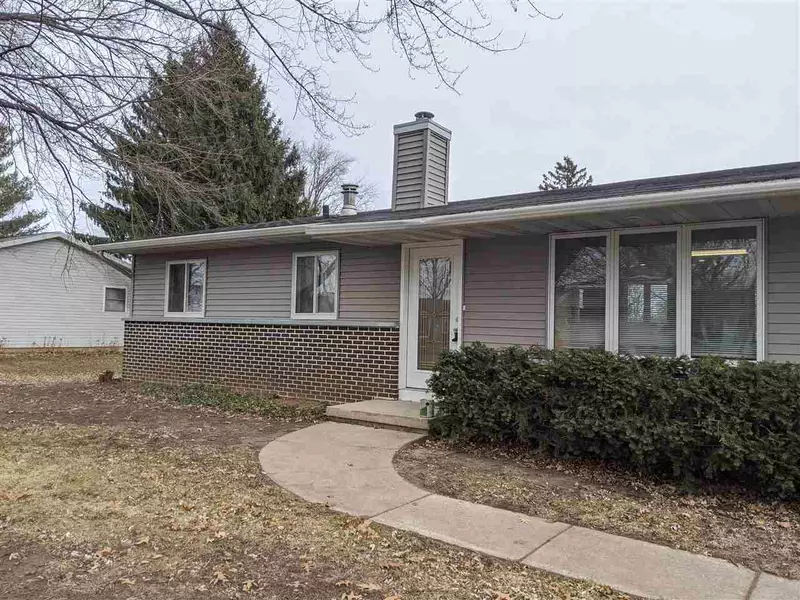 582 Dane St, Belleville, WI 53508