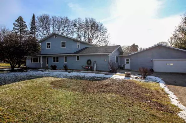 Cambridge, WI 53523-9754,W9553 Grace Ln