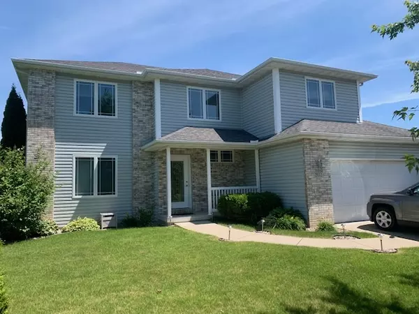 2112 Stone Crest Rd, Stoughton, WI 53589