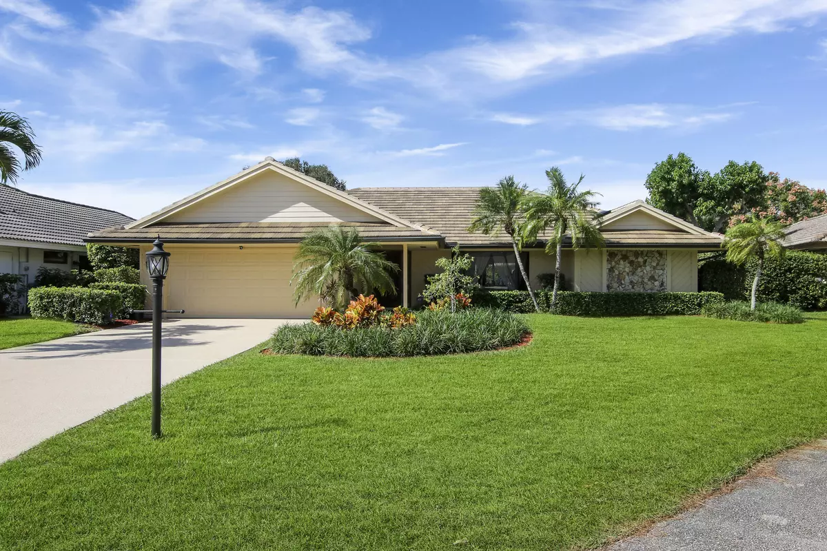 Palm Beach Gardens, FL 33418,2257 N Quail RDG