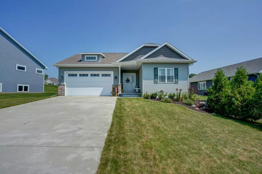 2330 Autumn Crest Rd, Stoughton, WI 53589