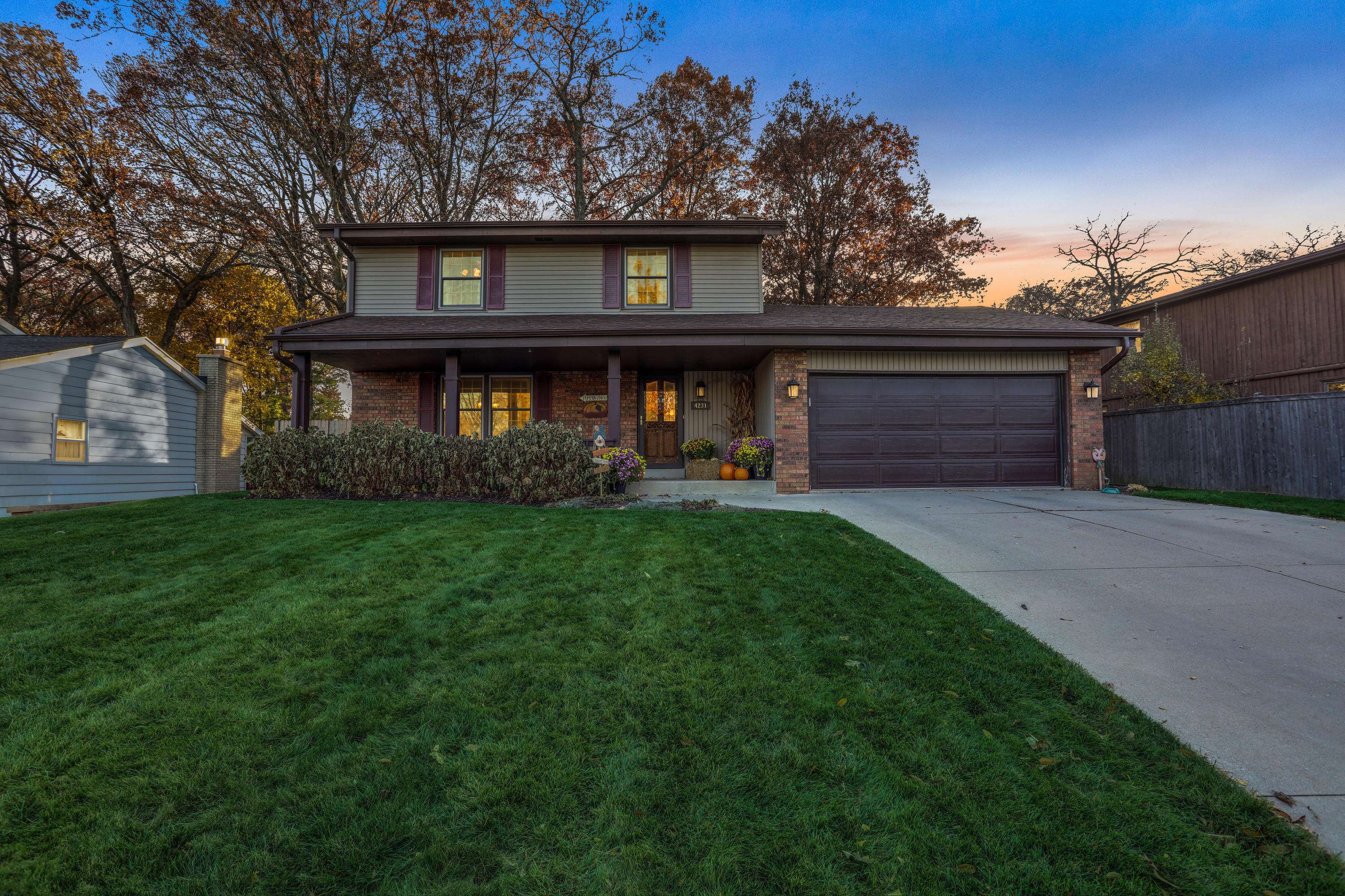 4231 89th St, Kenosha, WI 53142