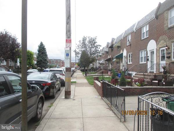 2812 S DARIEN ST, Philadelphia, PA 19148