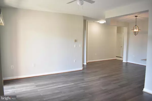 Alexandria, VA 22312,6475 CHEYENNE DR #302