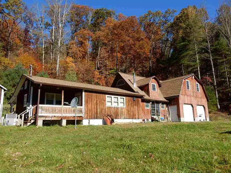 1068 ROBINSON LN, Warm Springs, VA 24484