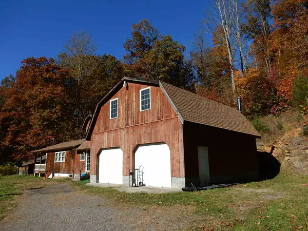 Warm Springs, VA 24484,1068 ROBINSON LN