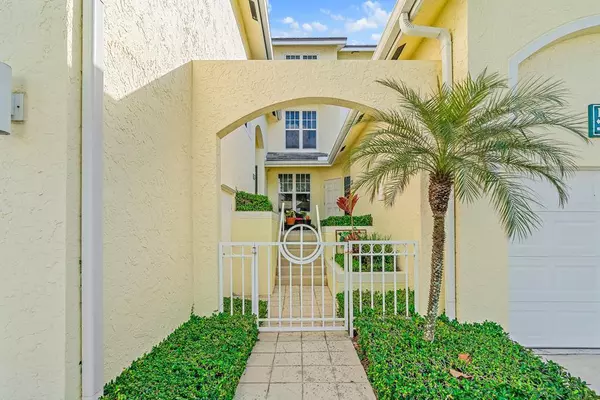 Jupiter, FL 33477,105 Mainsail CIR