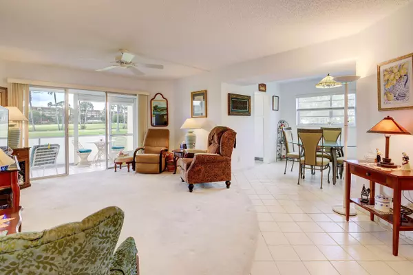 3810 Via Poinciana 108, Lake Worth, FL 33467