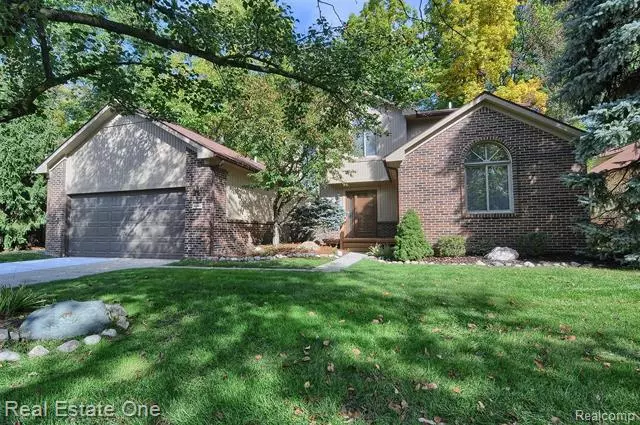 6140 SPRING VALE  94, West Bloomfield Twp, MI 48322