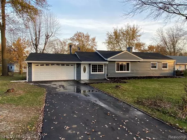 Clinton Township, MI 48036 2525,37310 EMERY Street