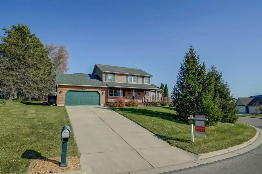 712 Windlach St, New Glarus, WI 53574