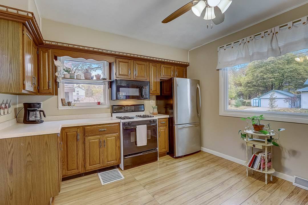 Janesville, WI 53545,539 Eisenhower Ave