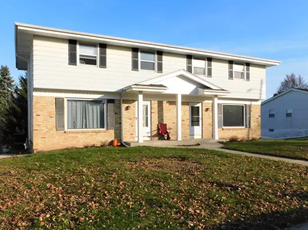 1414 4th Ave Unit 1416, Grafton, WI 53024