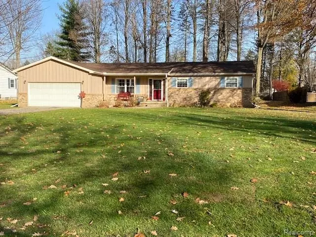 6362 BRIAN CIRCLE Lane, Burton, MI 48509 1300