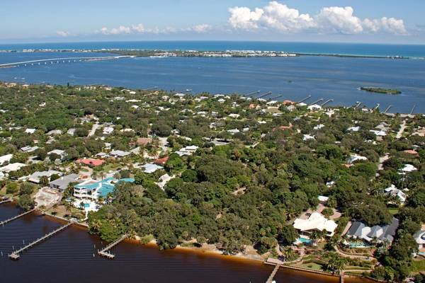 Sewalls Point, FL 34996,114 S River RD