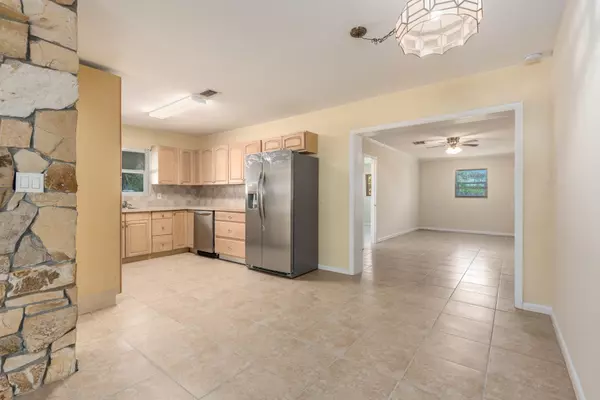 Jensen Beach, FL 34957,2475 NE Letitia ST