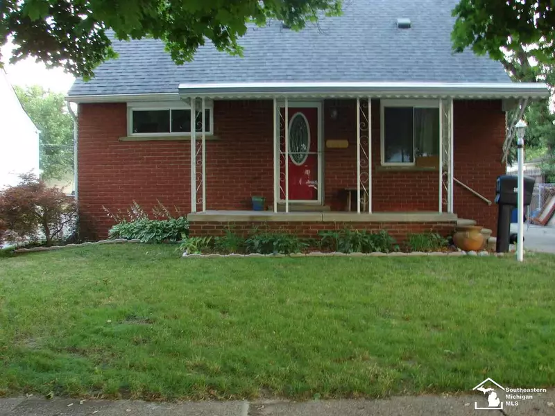 2049 Thomas, Lincoln Park, MI 48146