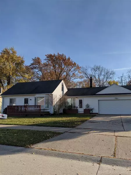 19814 Stafford, Clinton Township, MI 48035-4058