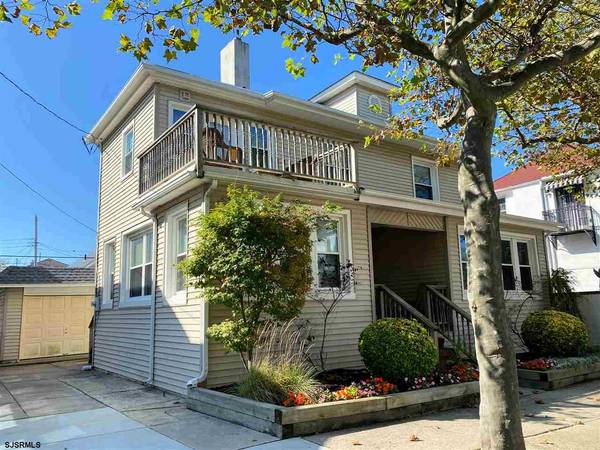 2 S Swarthmore Ave, Ventnor, NJ 08406