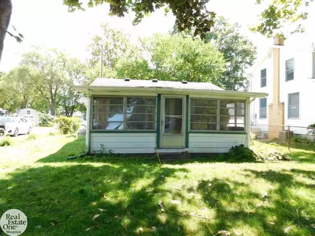 403 HELEN, Algonac, MI 48001