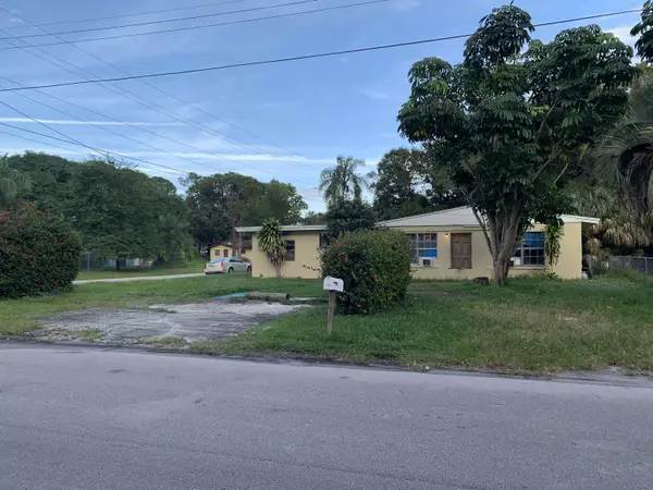 Fort Pierce, FL 34950,210 N 21st ST