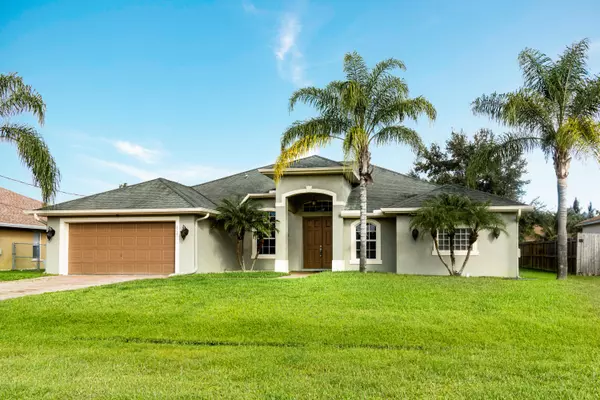 5721 NW Alcazar TER, Port Saint Lucie, FL 34986