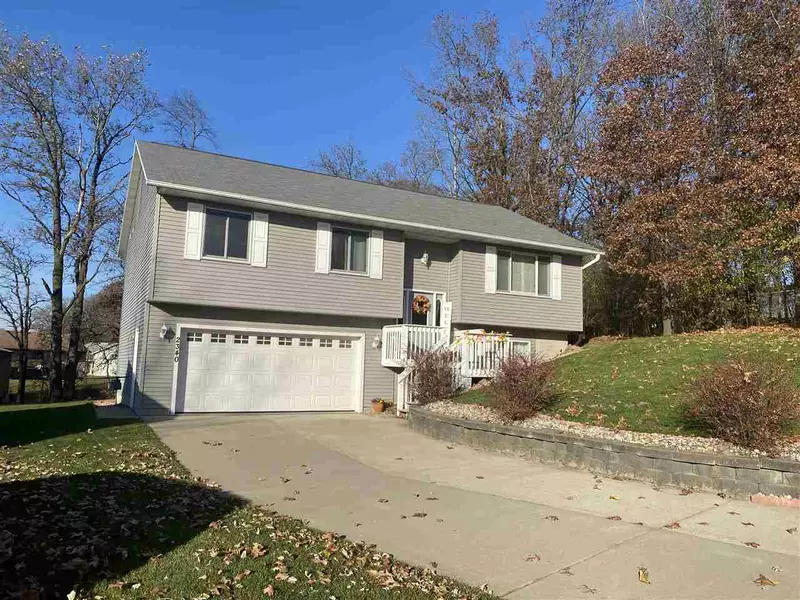 2340 Michael Ct, Reedsburg, WI 53959