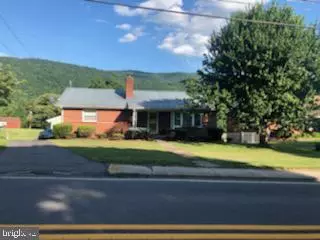 Franklin, WV 26807,142 MAPLE AVE