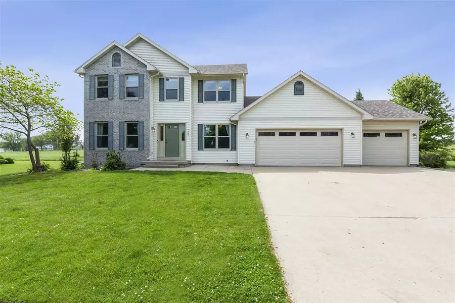 1109 W Milwaukee St, Stoughton, WI 53589