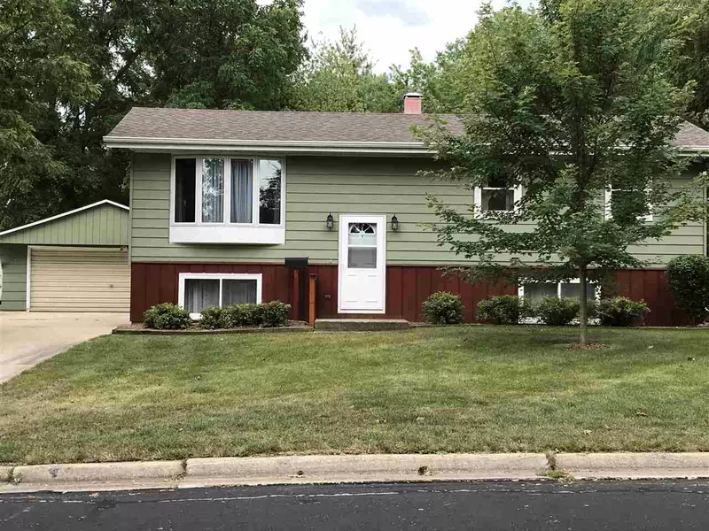 503 West St, Stoughton, WI 53589