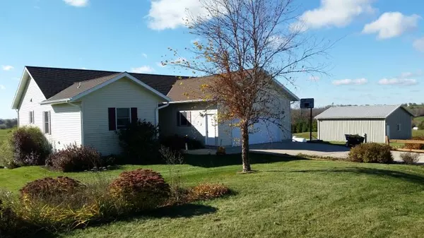 N2449 Clearview Dr, Monroe, WI 53566