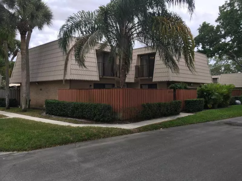 4207 42nd WAY, West Palm Beach, FL 33407