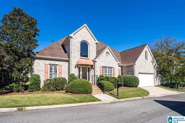 3251 CANTERBURY WAY, Vestavia Hills, AL 35243