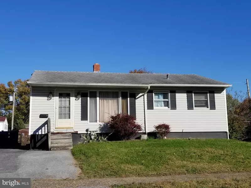 19 HOLDEN DR, New Castle, DE 19720