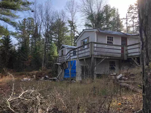 17 Moss LN, Madison, NH 03849