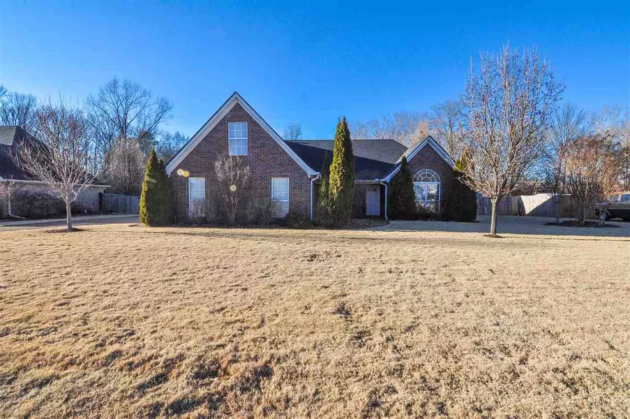 80 CAMERON DR, Oakland, TN 38060