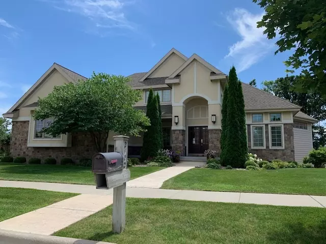 2102 Kilkenny Tr, Waunakee, WI 53597